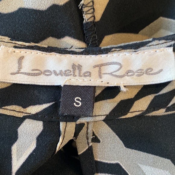 Louella Rose Geo Print Surplice Cutout Back Crop Top Size Small - Picture 7 of 11